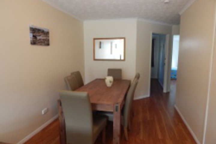 Room 220 of 560