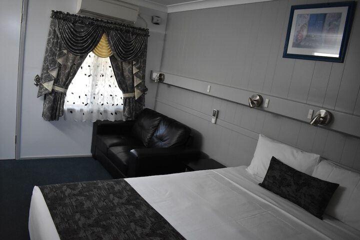Room 10 of 61