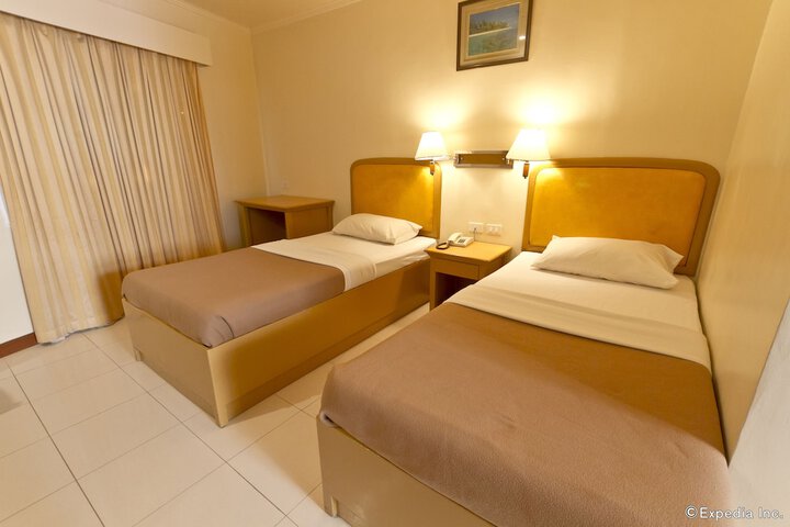 Room 11 of 60