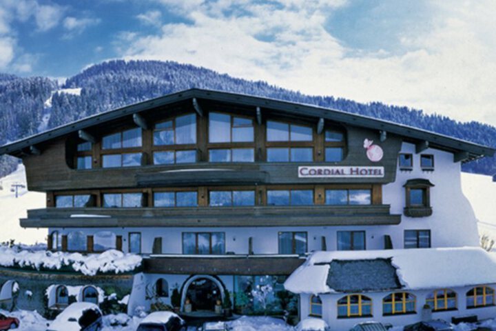 FAMILIEN AND SPORT HOTEL CORDIAL