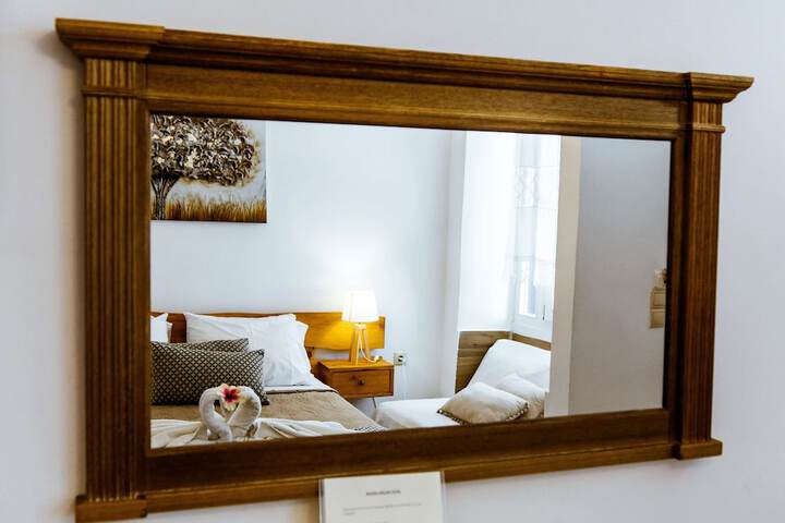 Room 21 of 148