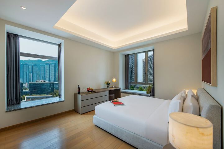 Room 12 of 84