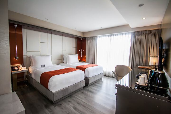 Room 7 of 31