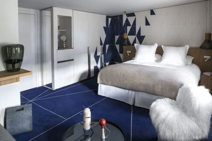 Room 3 of 37