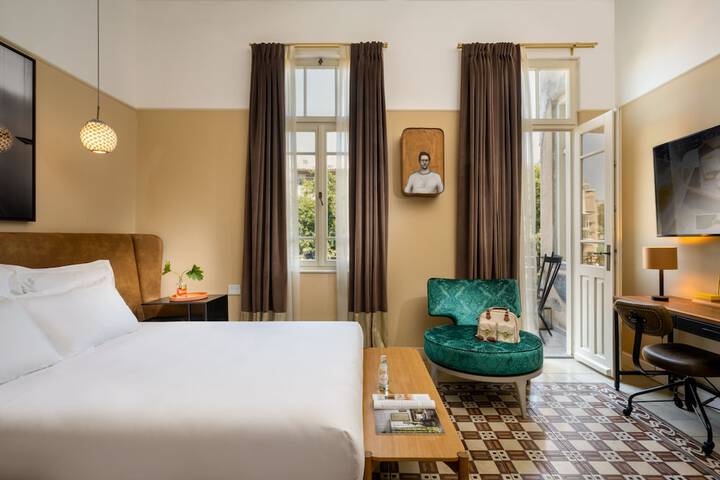 Room 21 of 55