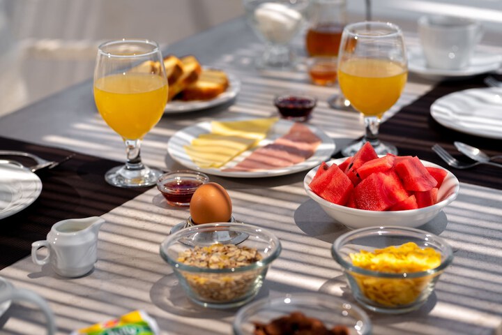 Breakfast/Coffee Service 79 of 84