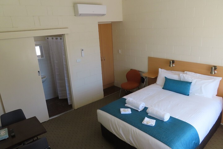 Room 12 of 67