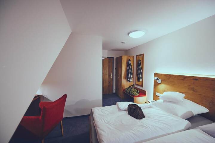 Room 14 of 47