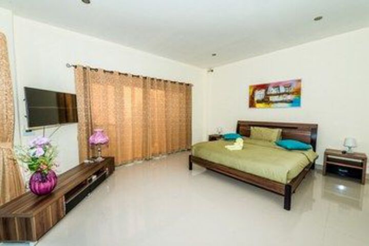Room 19 of 53