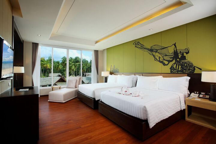 Room 7 of 77