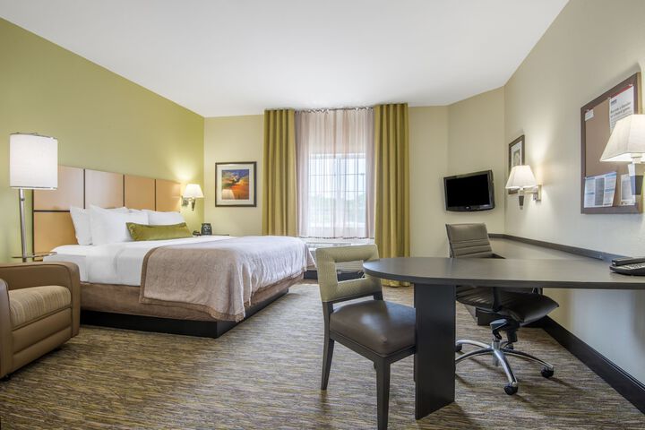 Room 8 of 36