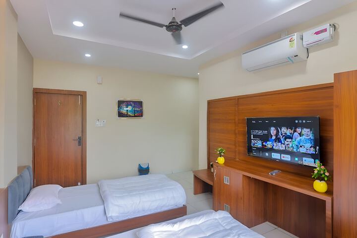 Room 14 of 24