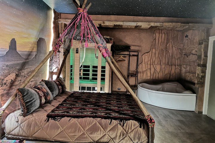 Room 8 of 56