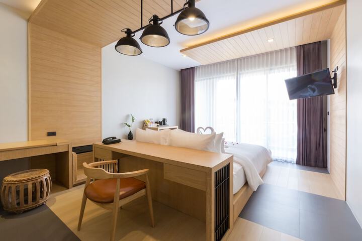 Room 14 of 118
