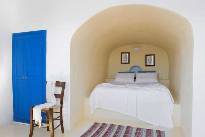 Room 26 of 170