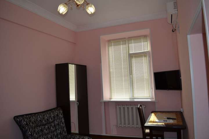 Room 16 of 20