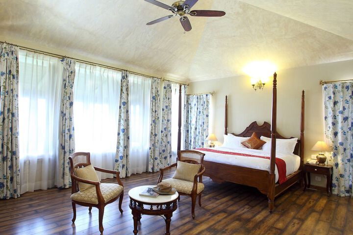 Room 17 of 71