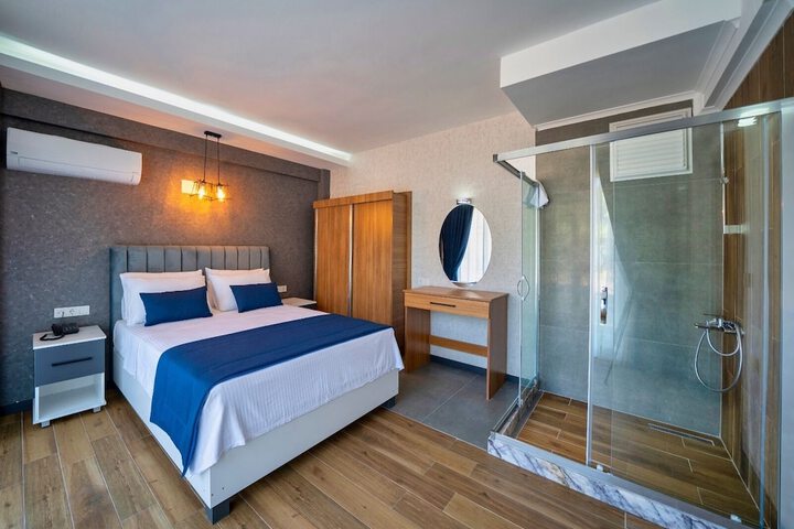 Room 3 of 31