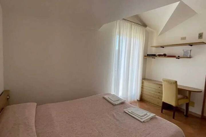 Room 3 of 13