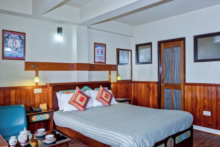 Room 10 of 15