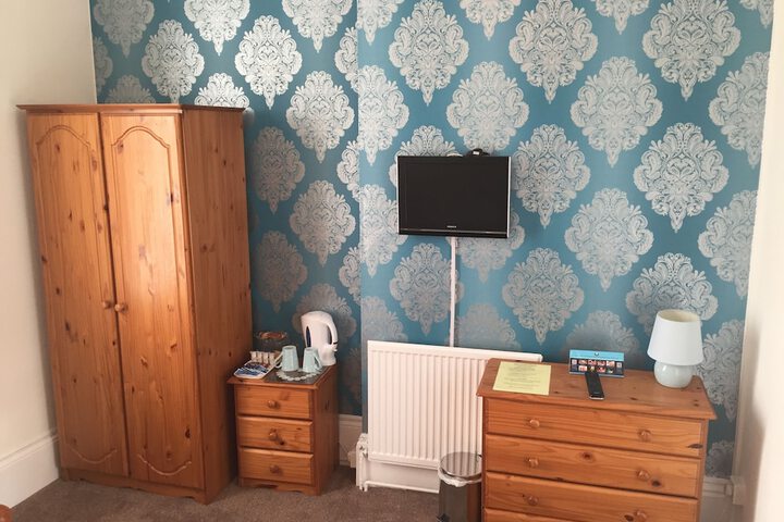 Room 12 of 40