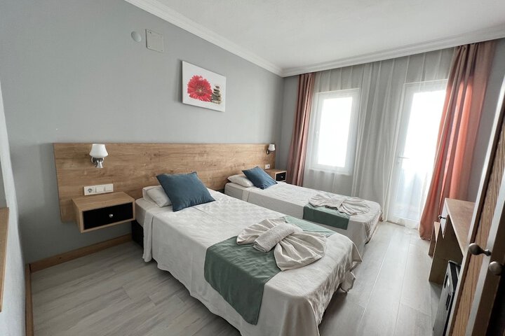 Room 15 of 64