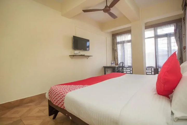 Room 3 of 12