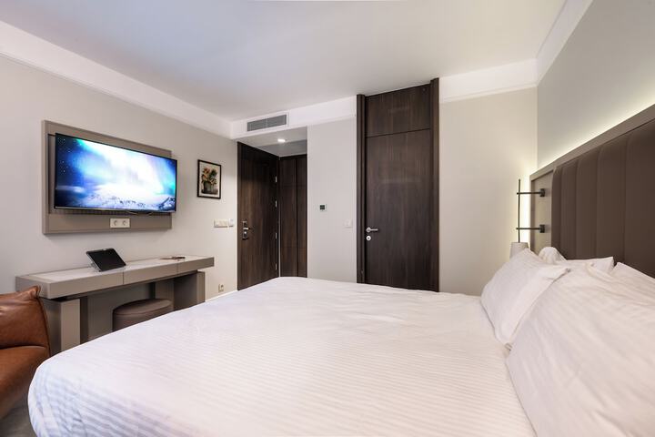 Room 22 of 63