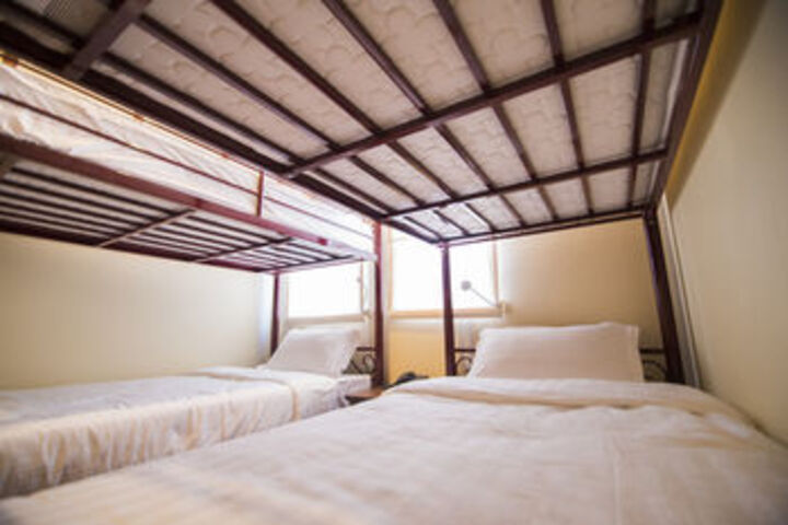 Room 5 of 19