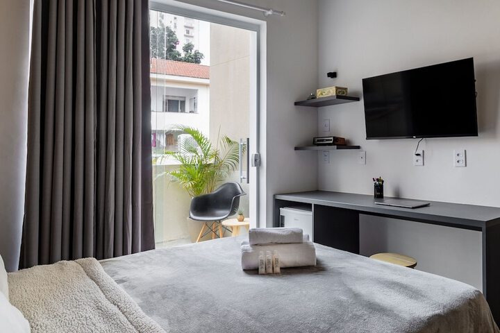 Room 32 of 64