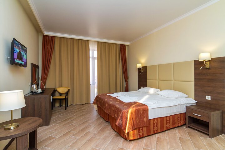 Room 9 of 70