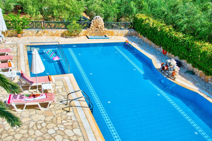 Pool 17 of 38