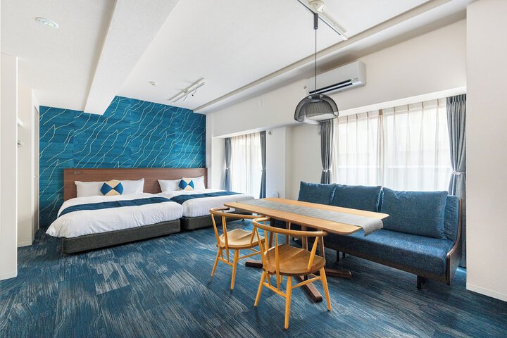 Room 48 of 104