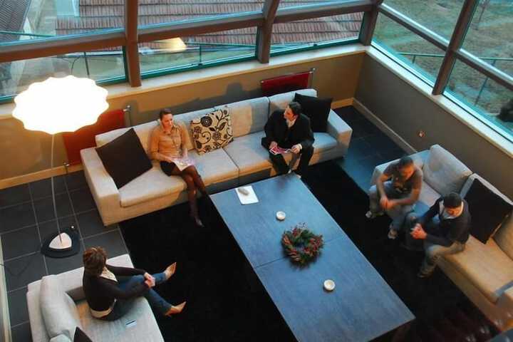 Guest Lobby