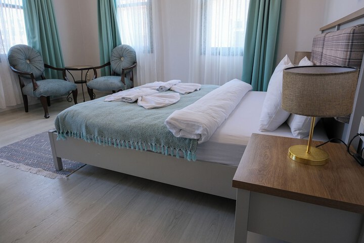 Room 21 of 57