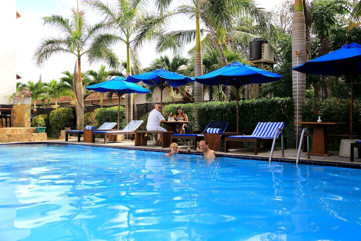 Hotel Pool