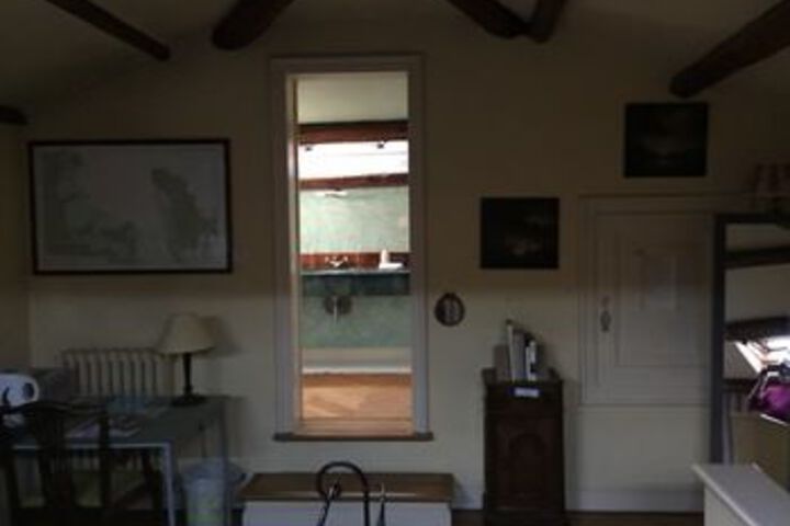 Room 12 of 19