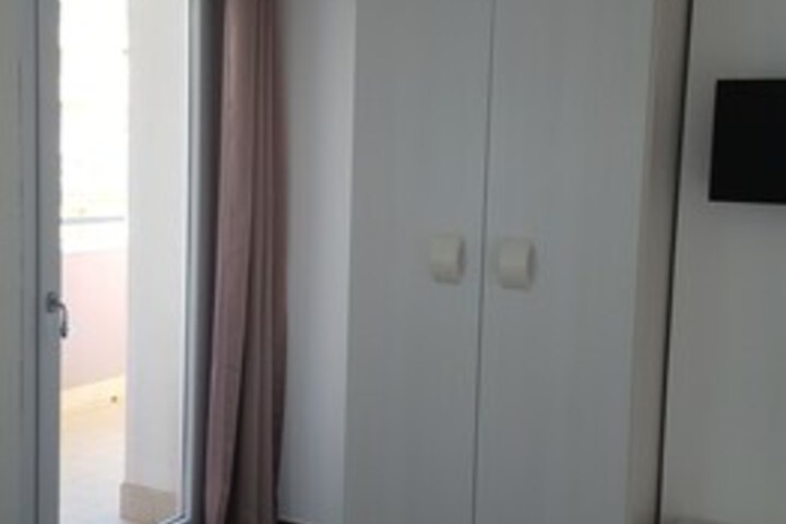 Room 44 of 56