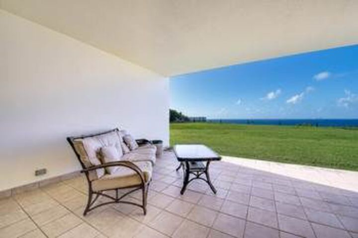 Exterior of Puu Poa 102 by RedAwning