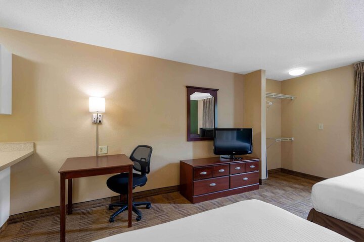Studio 2 Double Beds (2 of 6)