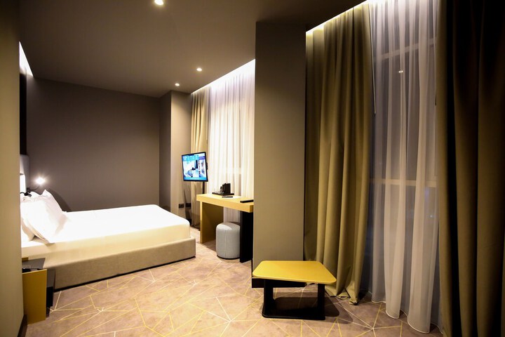 Room 14 of 29