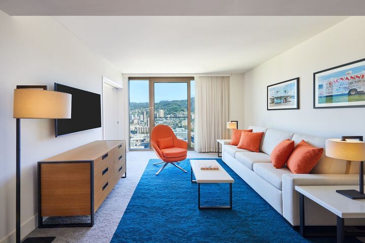 Room 83 of 168