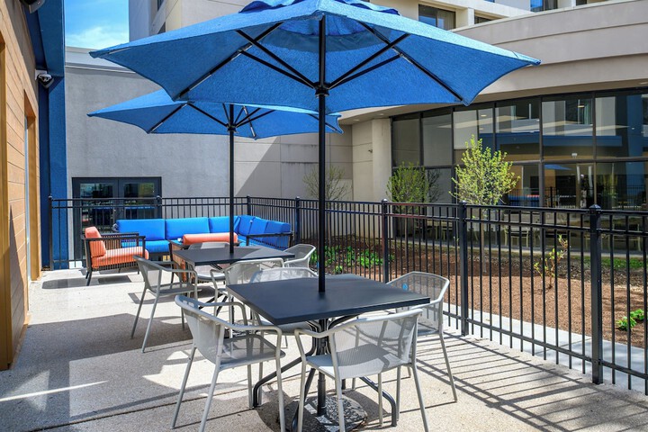 Terrace/Patio 80 of 82