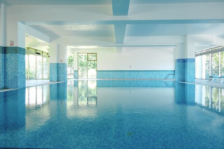 Pools & Facilities