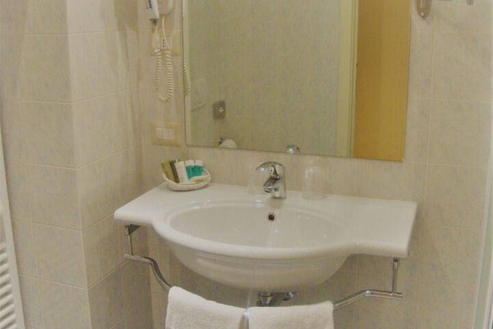 Room 20 of 45