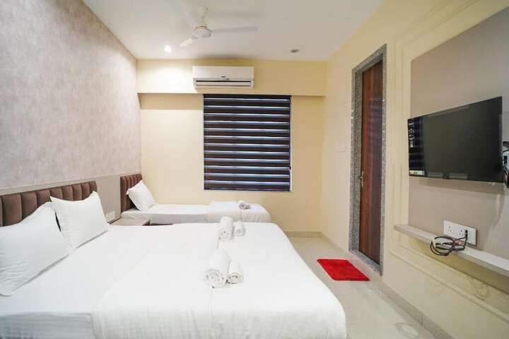 Room 9 of 24