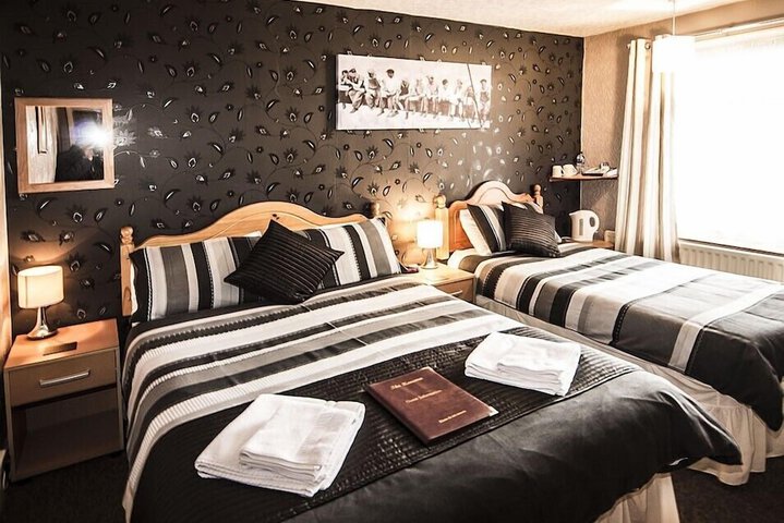 Room 11 of 26