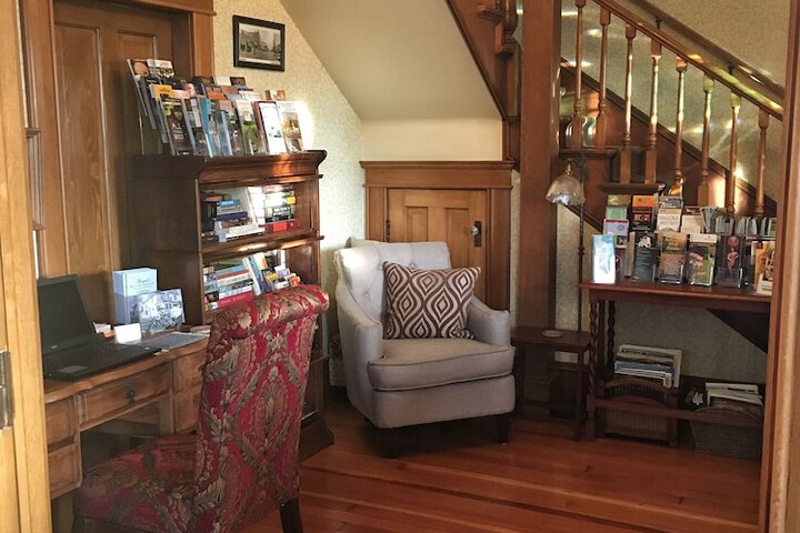 Hotel Interior 118 of 152