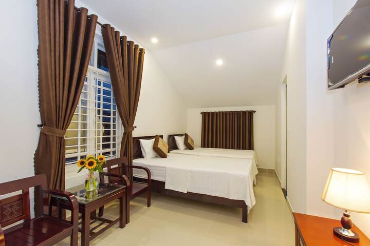 Room 16 of 35