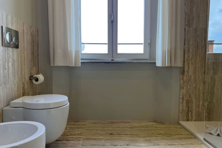 Room 106 of 139